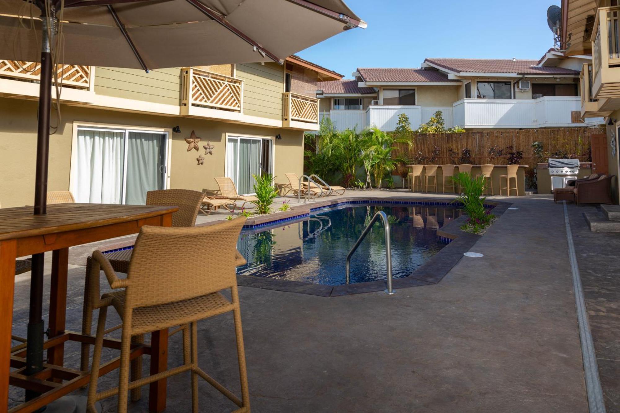 Plumeria Suite, 2-Bedrooms, Sleeps 6, Pool & Bbq, Pre-Renovation Summer Sale Kihei Exterior photo