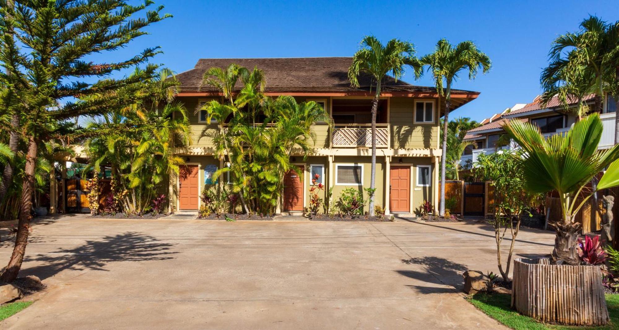 Plumeria Suite, 2-Bedrooms, Sleeps 6, Pool & Bbq, Pre-Renovation Summer Sale Kihei Exterior photo